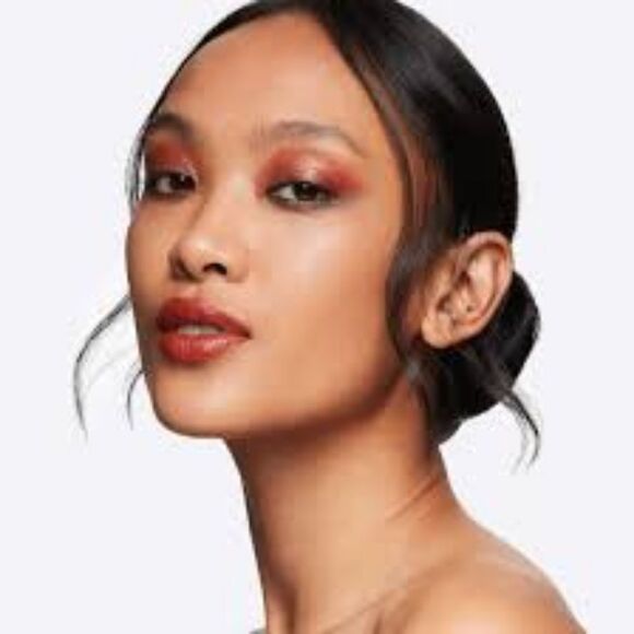 MAC Velvet Blur Lipstick in Nice Spice (Warm pinky red) - Picture 6 of 15